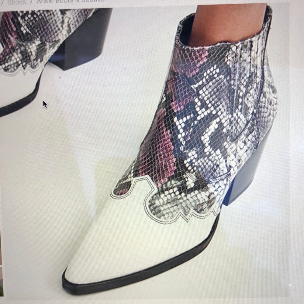 Sam Edelman Winona Snakeskin Embossed Bootie